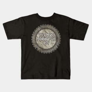 Vivamus, Moriendum Est (Let Us Live, Since We Must Die) Kids T-Shirt